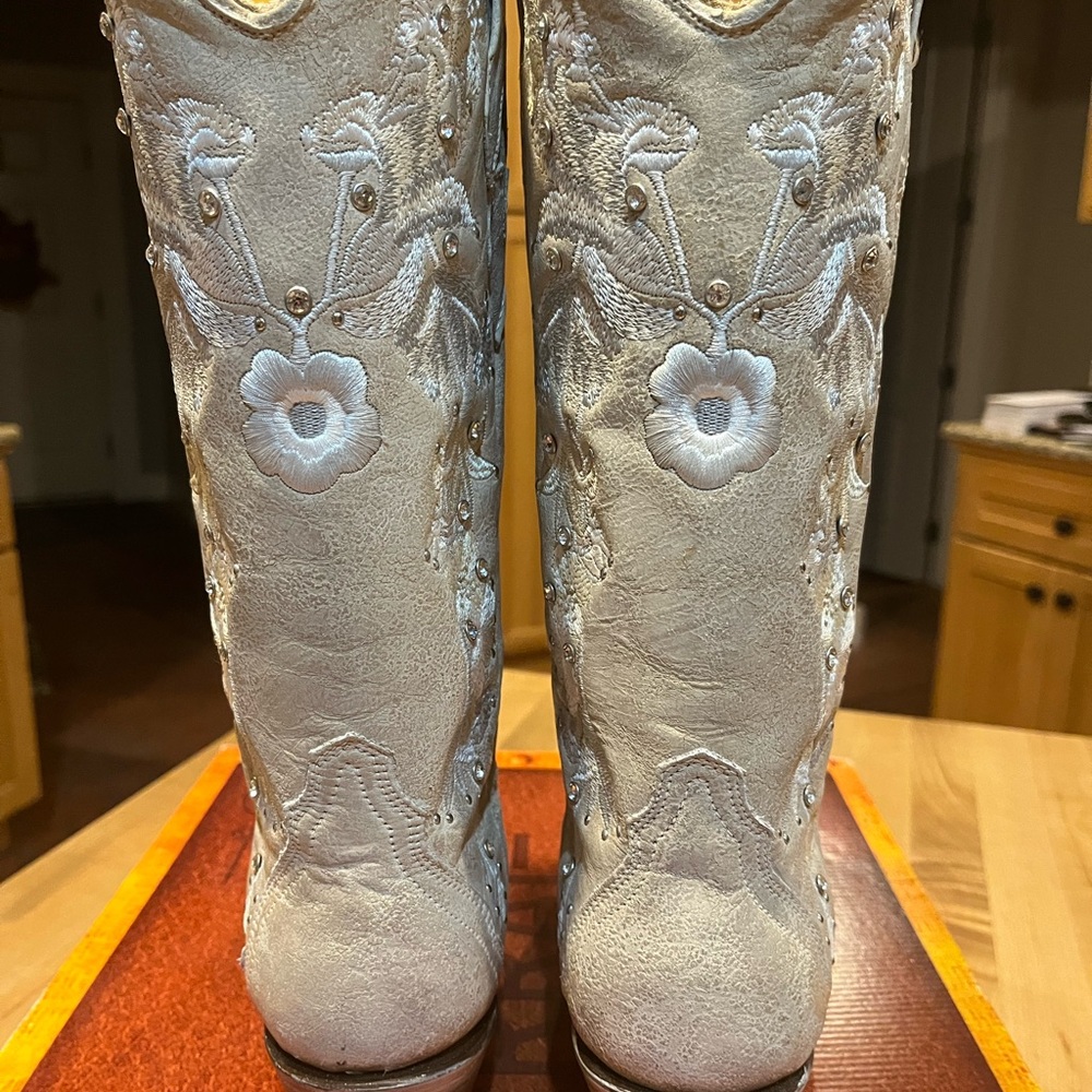 Women’s Corral White Floral Embroidery & Crystals Boots 8 1/2 - Picture 4 of 6
